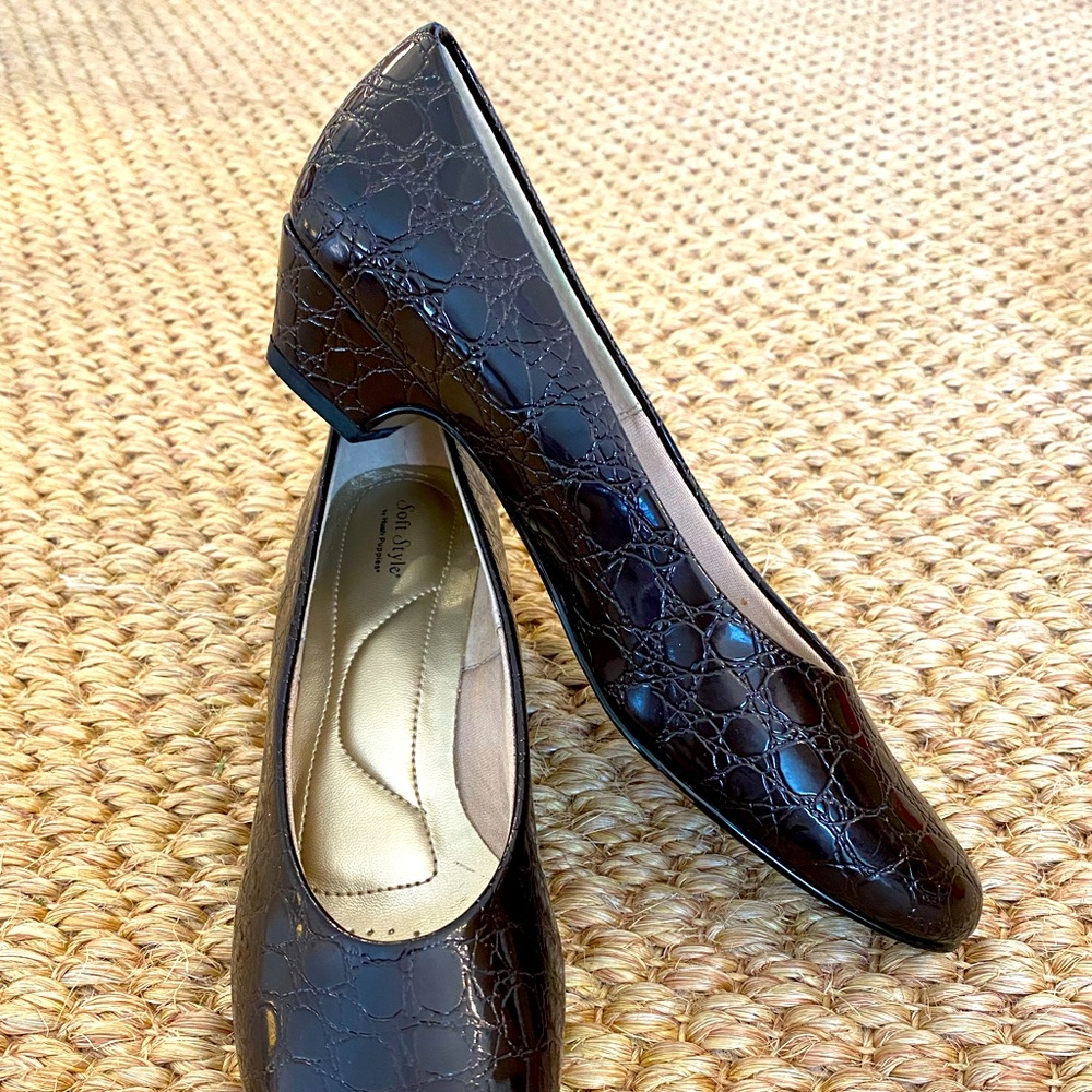 Soft Style by Hush Puppies Croc Embossed Pumps